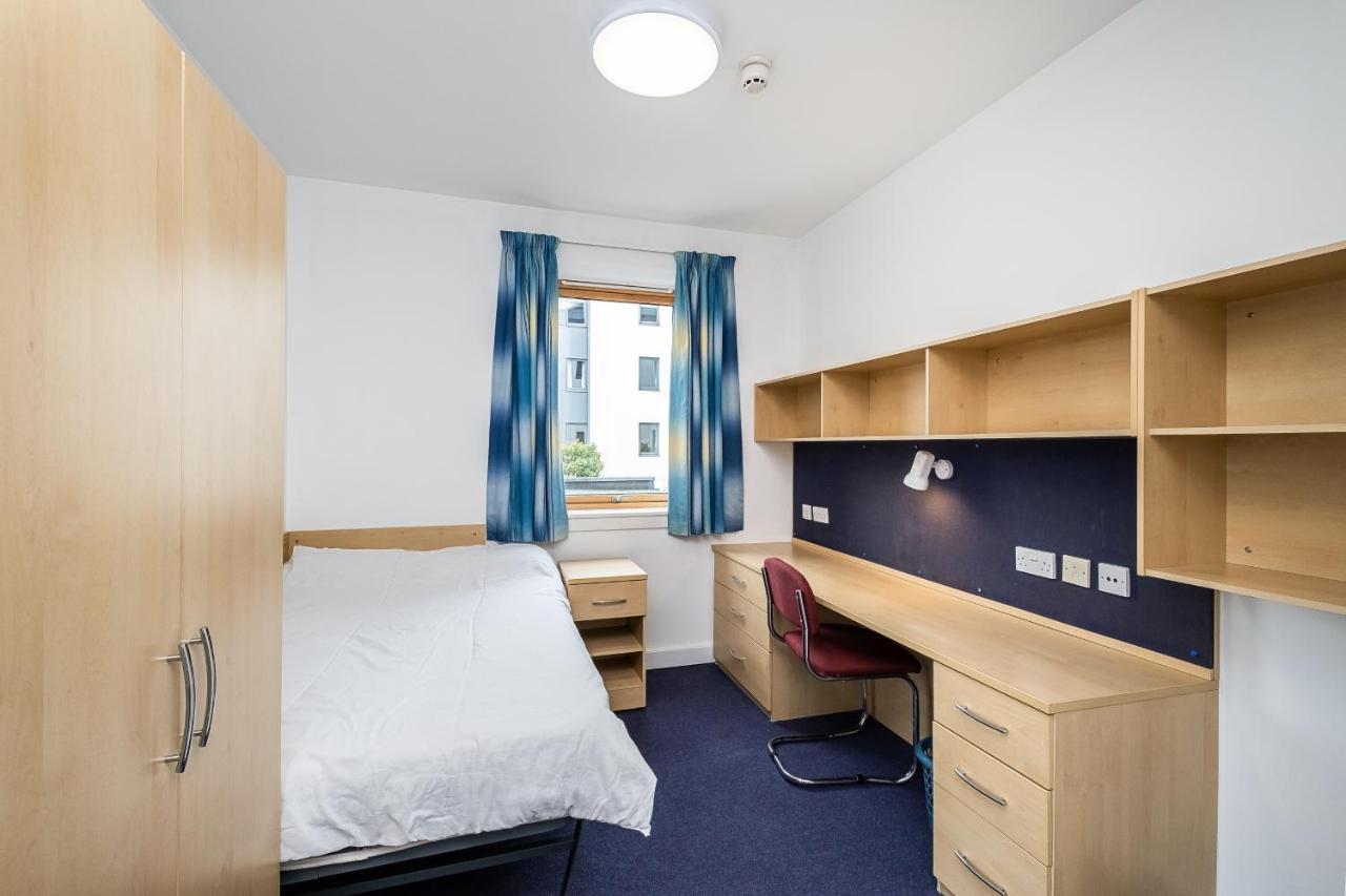 1 Night Free Comfortable Ensuite Rooms, Gillingham - Sk Hoo Exterior photo